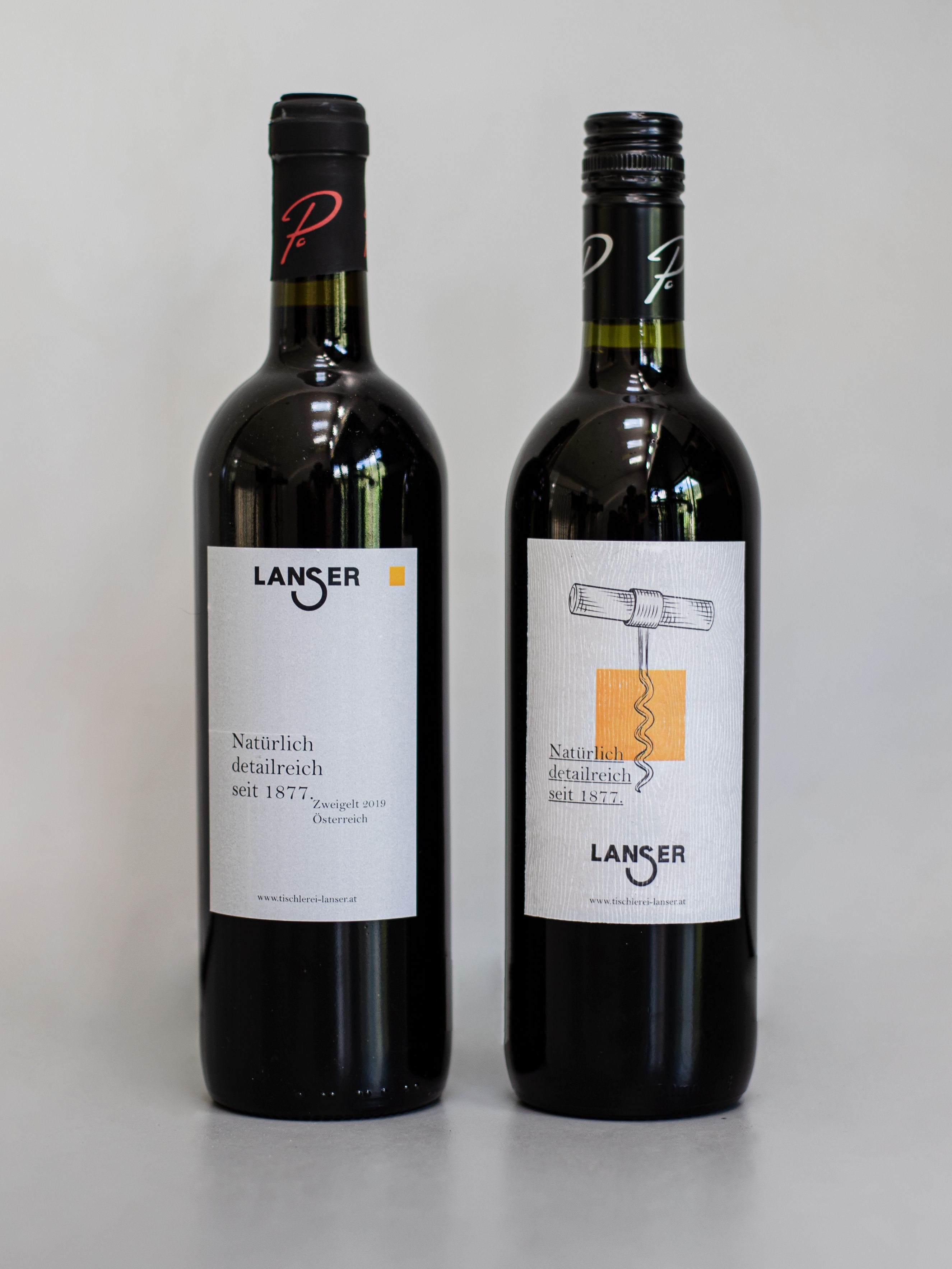 Etikett auf Weinflasche